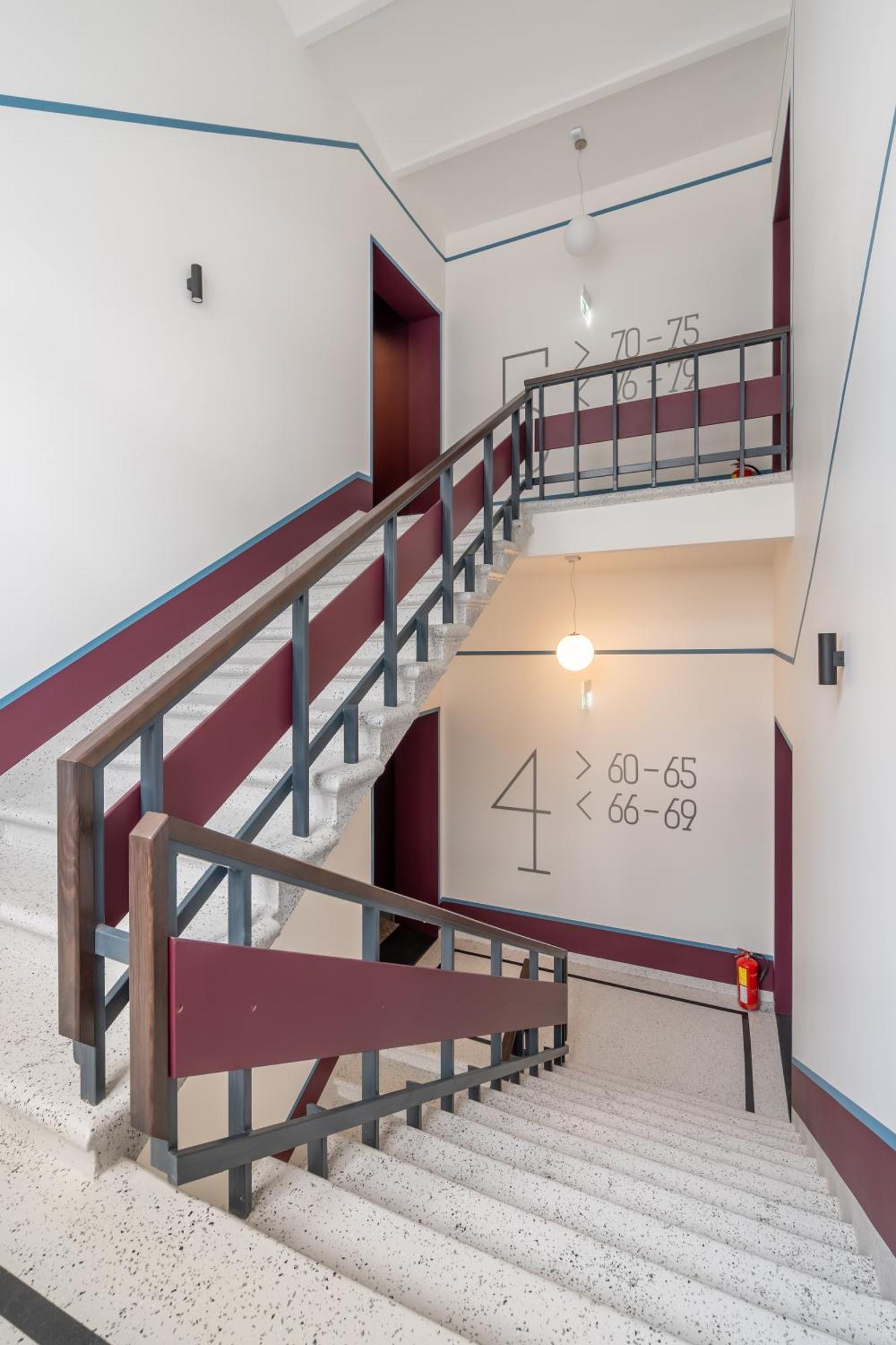 M4 Apartment