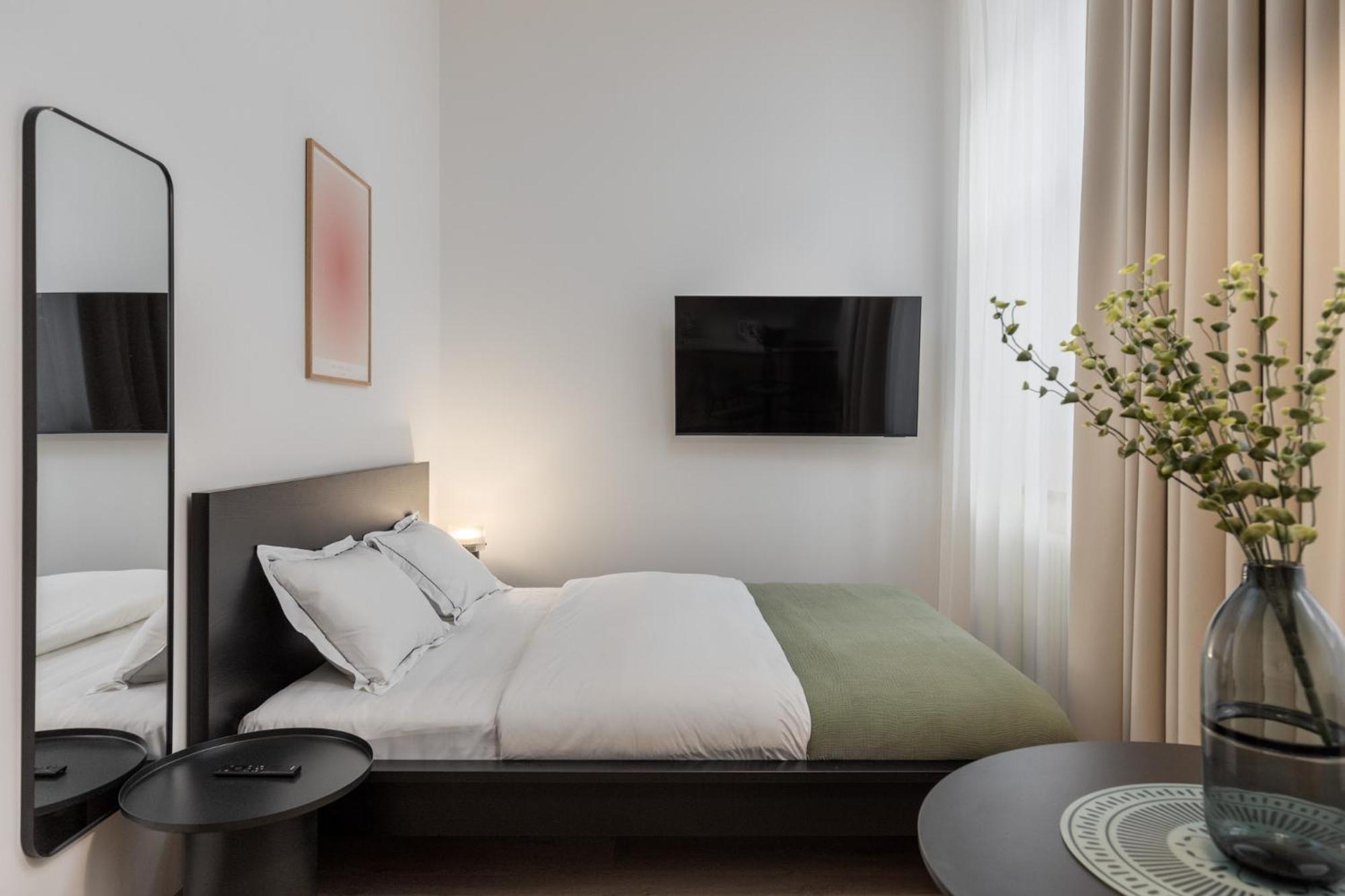 Apartment M4 *