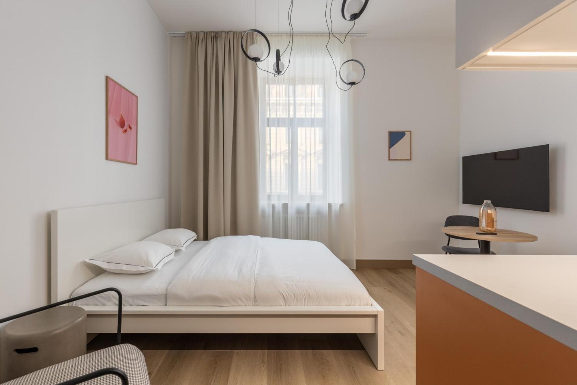 M4 Apartment